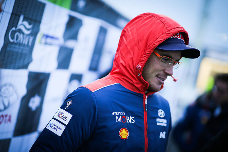 Neuville: „Manchmal waren wir zu brav“