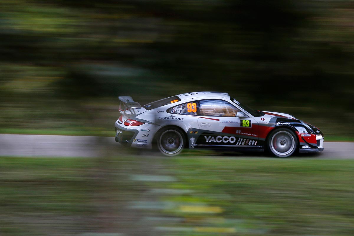 Korsika: Porsche gegen EM-Spitze