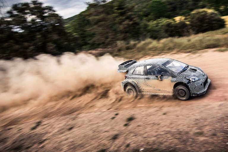 Toyota beginnt mit Lappi und Hänninen