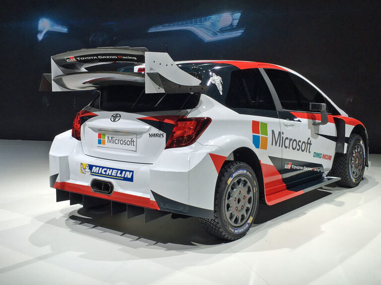 Yaris WRC: Toyota holt Microsoft ins Boot
