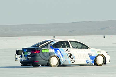 Jetta Hybrid erreicht 301 km/h
