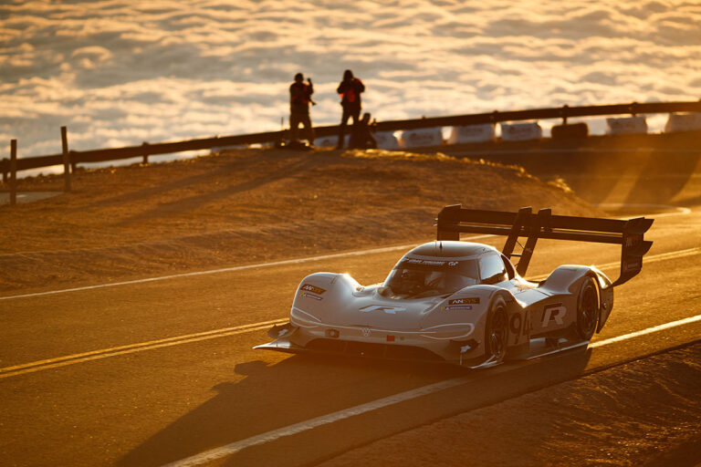 Pikes Peak: Dumas stellt neuen Rekord auf