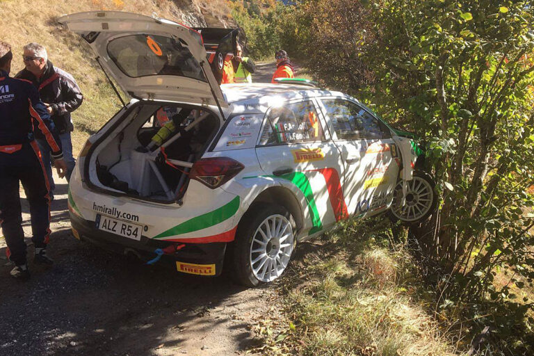 R5: Hyundai untersucht Aufhängungsschäden