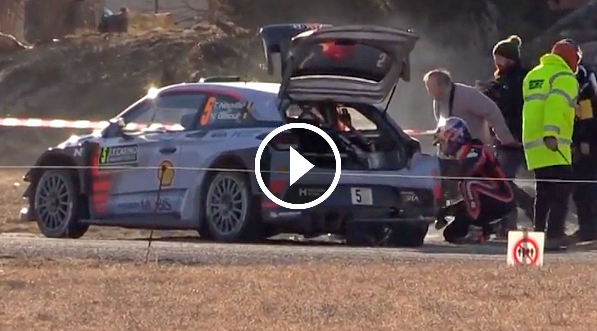 VIDEO: Neuville in Schwierigkeiten