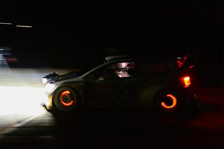 Reifen-Krimi mit Eisspionen