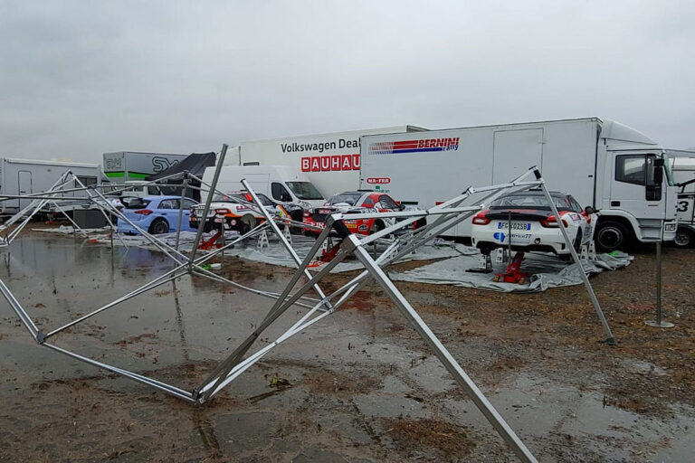 Korsika: Sturm, Verwüstung und Schnee