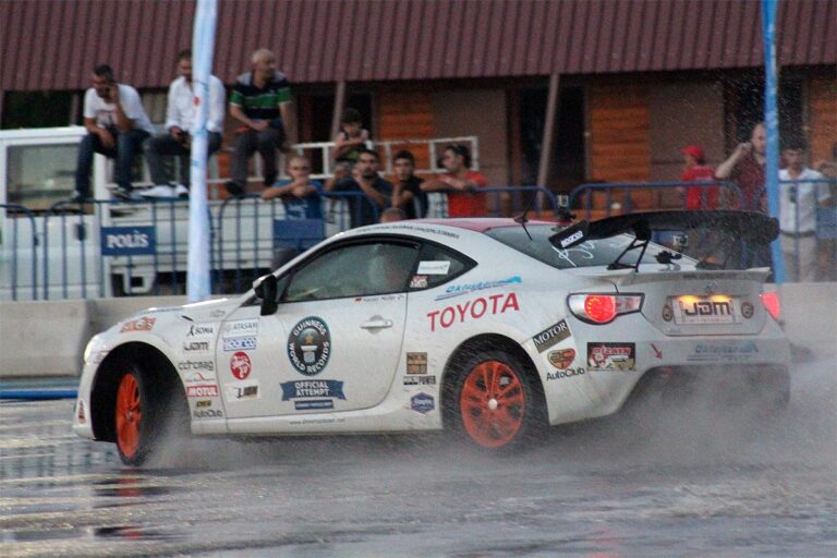 Müller schafft neuen Drift-Weltrekord