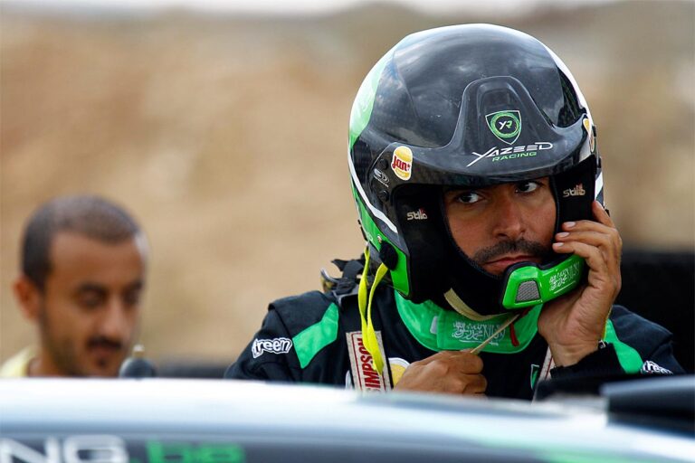 Al-Rajhi nach turbulentem Auftakt vorn