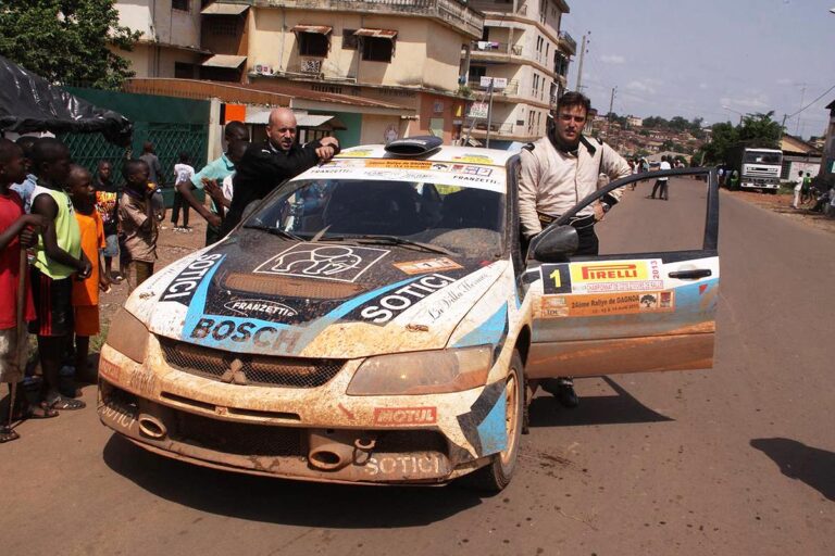 Essa verkürzt Rückstand auf Chaynes