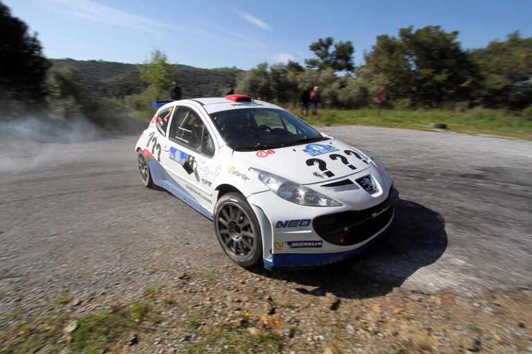 Avci setzt sich gegen Ford durch