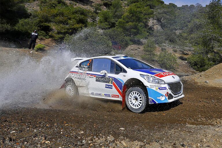 Breen gewinnt Akropolis im neuen 208 T16