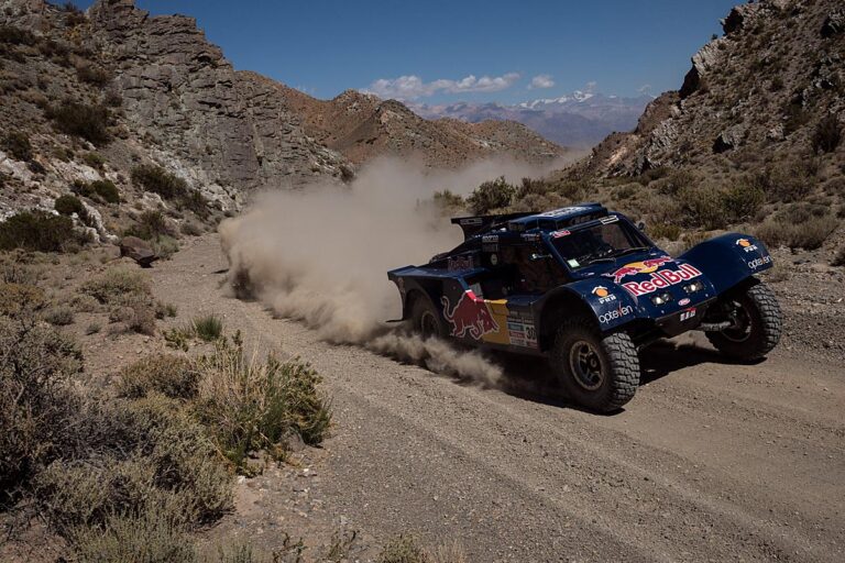 Carlos Sainz übernimmt Gesamtführung