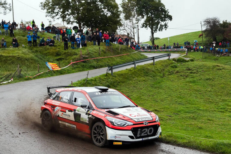 Ares holt im Hyundai den Titel vorzeitig