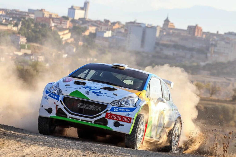 Rückkehrer Pons gewinnt vor Suárez