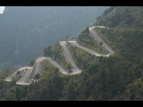 VIDEO: BMW M3 (E30) Action