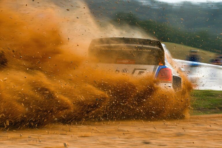 Latvala übt ohne Zwischenzeiten für 2015