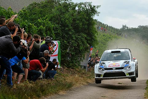 Latvala verschafft sich etwas Abstand