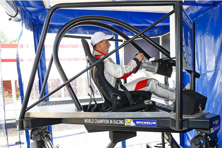 Meeke: „Mit Spaß gegen die Stoppuhr“