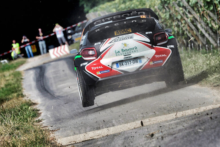 Rallye Deutschland: Schwerer Unfall überschattet zweiten Tag