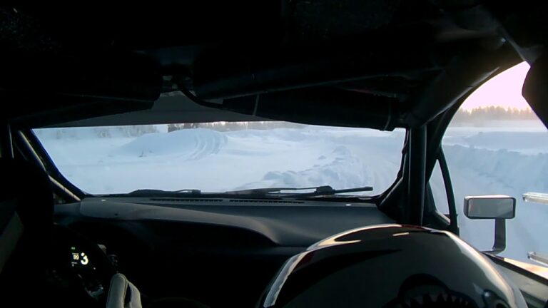 ONBOARD: Kalle Rovanperä im Toyota Yaris WRC