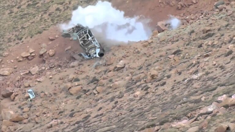 VIDEO: Evo-Crash beim Pikes Peak Bergrennen