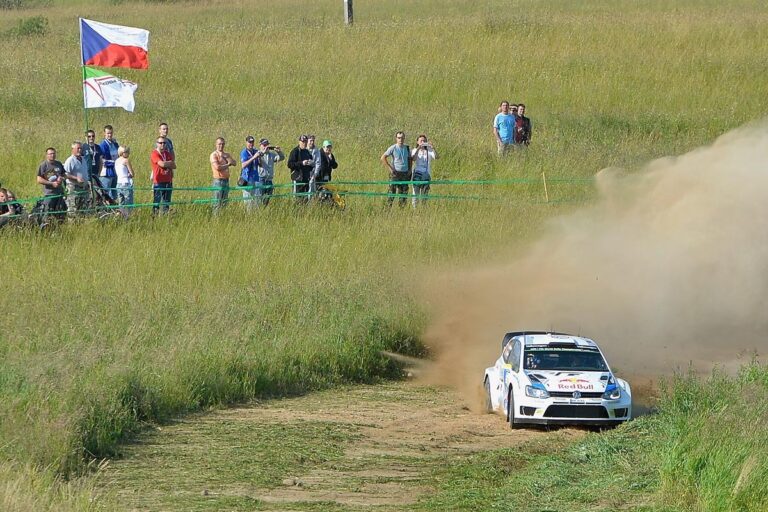 Mikkelsen wegen Unsportlichkeit bestraft