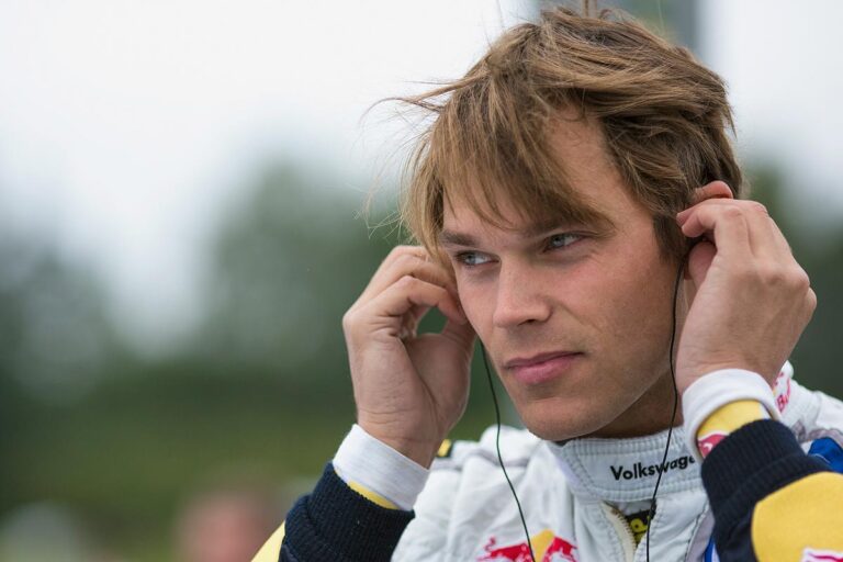 Mikkelsen macht Ogier das Leben schwer