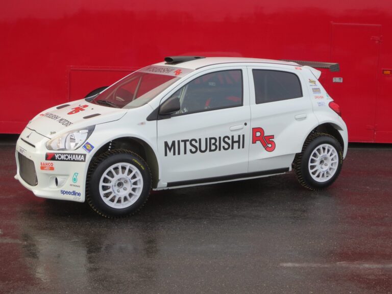 Verlegte Mitsubishi R5-Premiere
