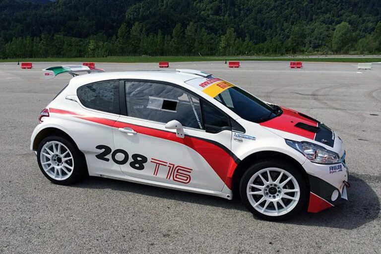 Neubauer startet im Peugeot 208 T16