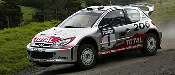 SS8: Burns gewinnt erste Etappe