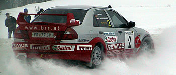 Baumschlager driftet zum Sieg
