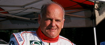 Blomqvist fährt die Safari Rally