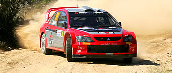 Mitsubishis im Shakedown vorn
