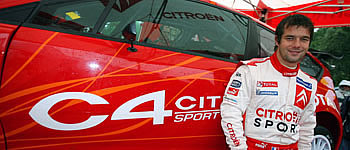 Loeb präsentiert C4 in Paris