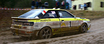 Alexy gewinnt Schlammschlacht