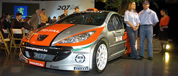 Tóth präsentiert Peugeot 207