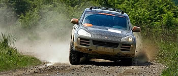 Armin Schwarz im Porsche