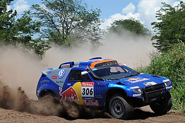 Al-Attiyah übernimmt Führung