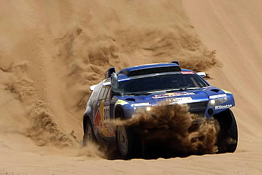 Sainz baut Vorsprung aus