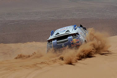 Al-Attiyah holt sich Tagessieg