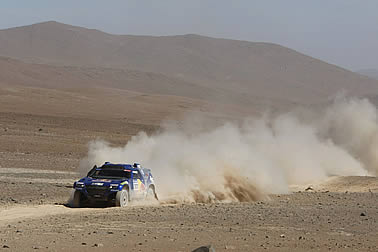 Al-Attiyah kommt wieder ran