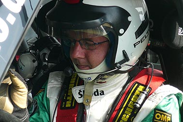 Kahle übernimmt Führung