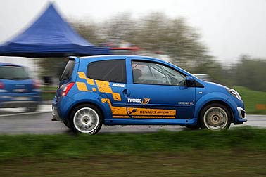 Pusch startet im Twingo R2