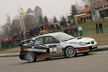 80 Teams beim Saisonauftakt