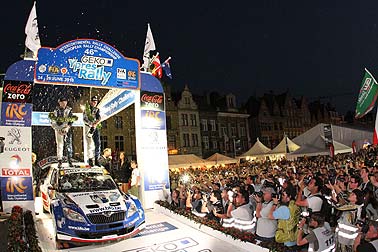 Loix gewinnt Heimspiel