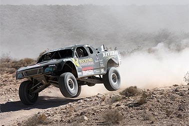 Schwarz: Premiere im Trophy Truck