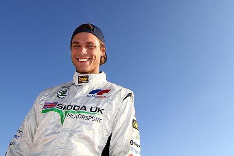 Mikkelsen auf Titelkurs