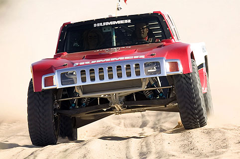 Al-Attiyah packt den Hummer aus