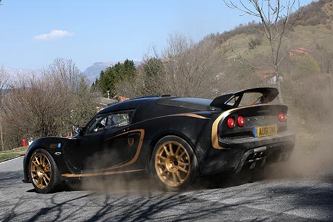 Lotus kurz vor Homologation