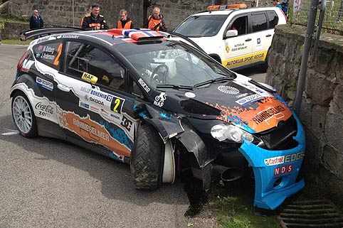 Östberg verletzt sich im Shakedown